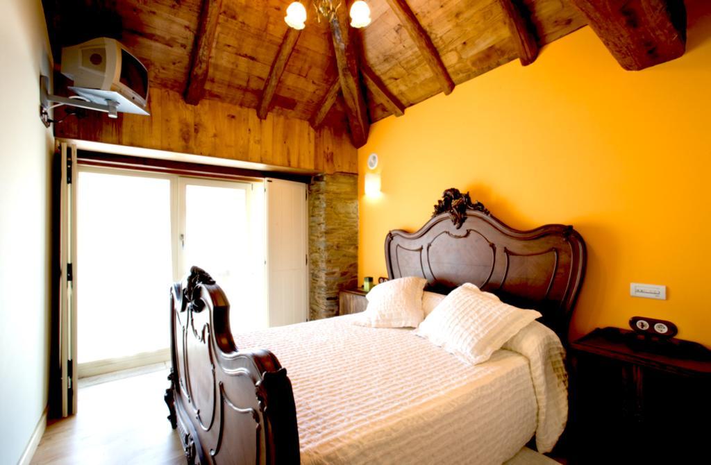 Vila Peregrina Castaneda  ภายนอก รูปภาพ