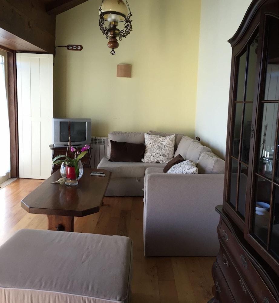 Vila Peregrina Castaneda  ภายนอก รูปภาพ